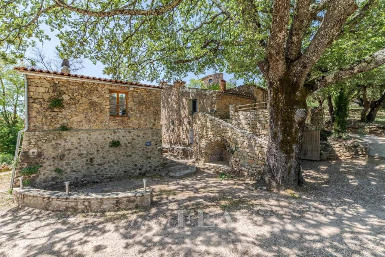 Domaine Des Bruguieres Villa Entrecasteaux Bagian luar foto