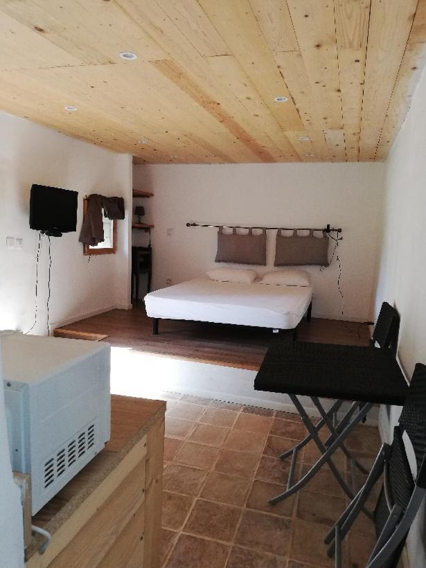 Domaine Des Bruguieres Villa Entrecasteaux Ruang foto