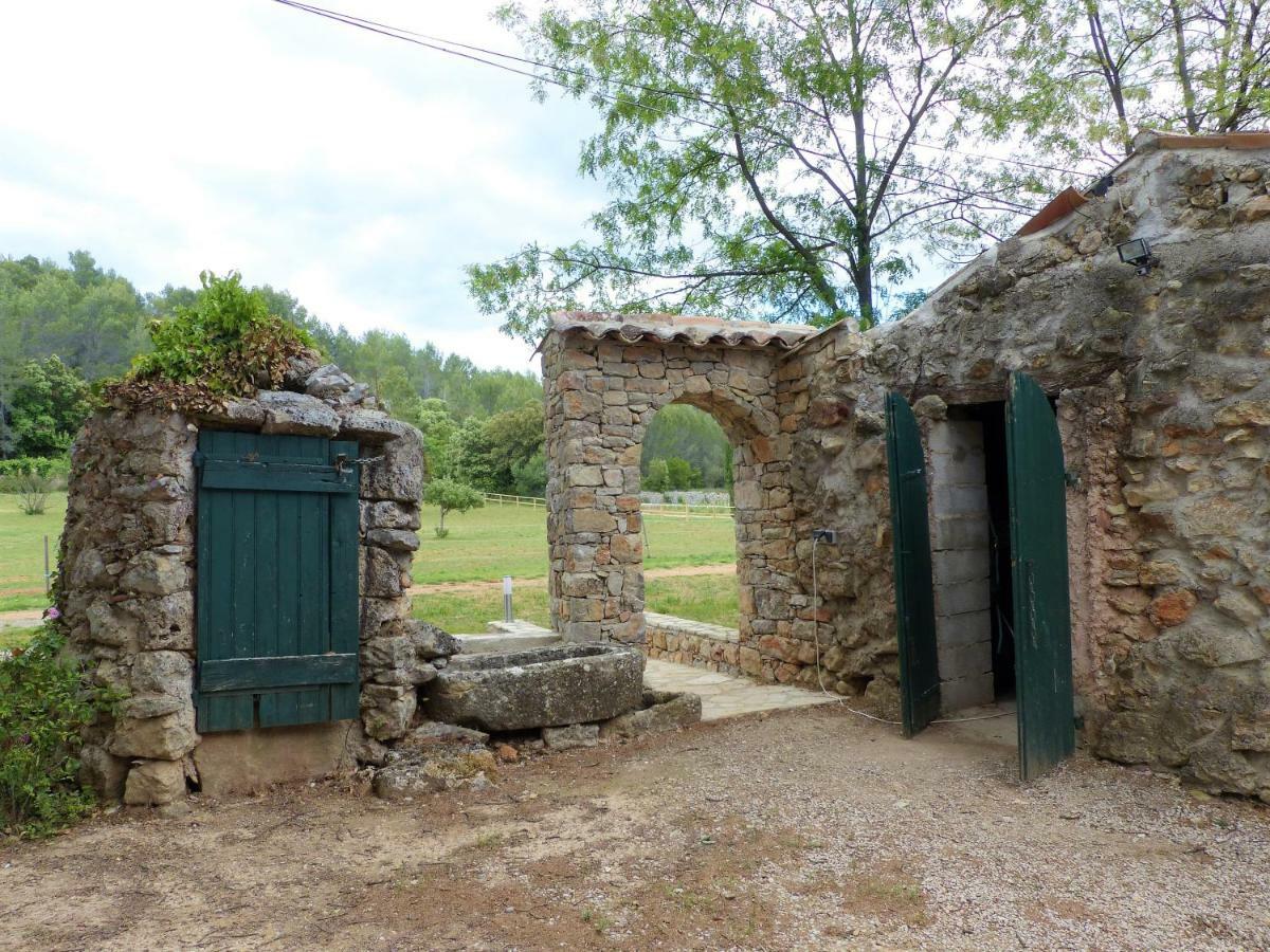 Domaine Des Bruguieres Villa Entrecasteaux Bagian luar foto
